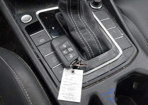 2021 Volkswagen Jetta 1.4T R-Line/1.4T S/1.4T Se из США, поврежденный, VIN 3VWC57BU5MM100800